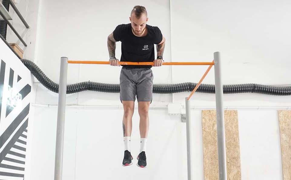 man muscle up